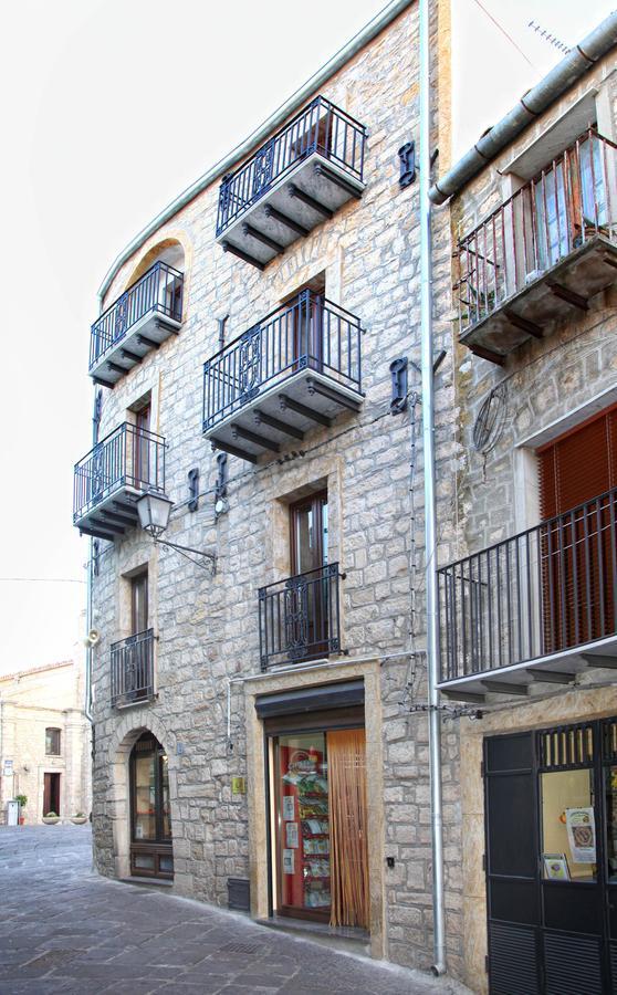 B&B Del Corso Gangi Kültér fotó